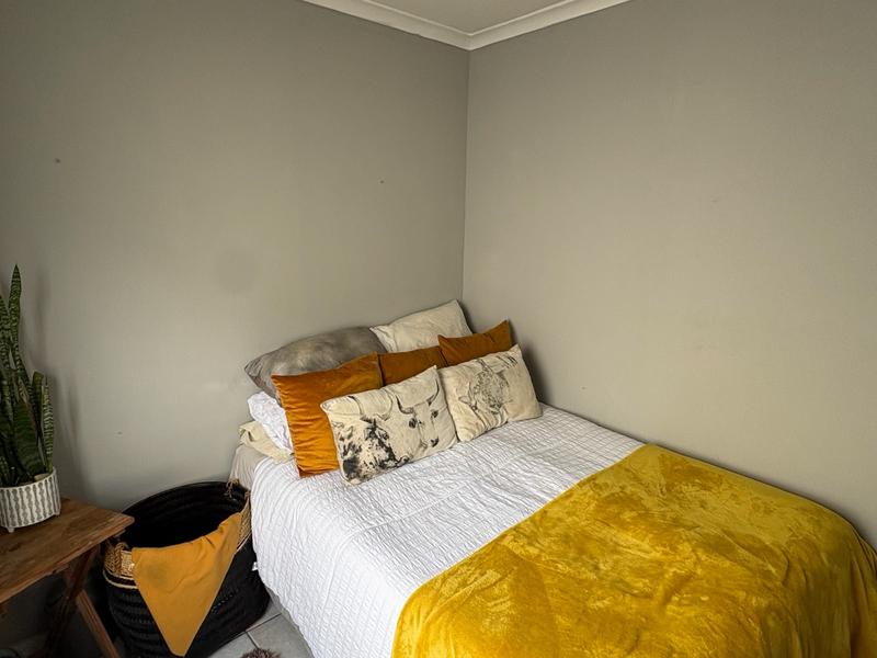 To Let 2 Bedroom Property for Rent in Sunnydale Western Cape